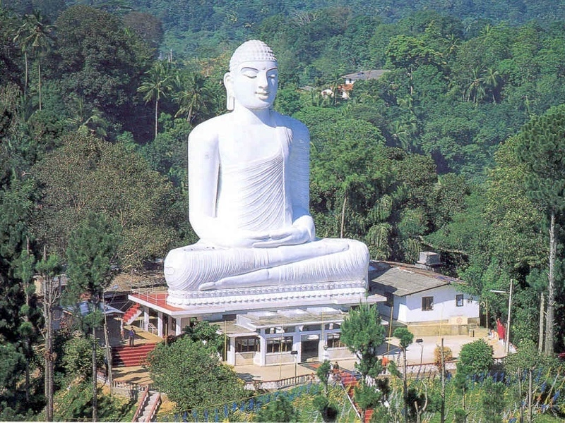 Bahirawakanda Vihara Buddha Statue