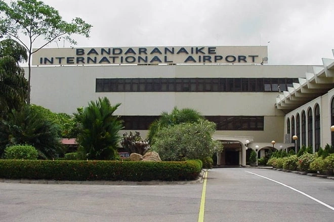 SINHARAJA – COLOMBO – AIRPORT DEPARTURE