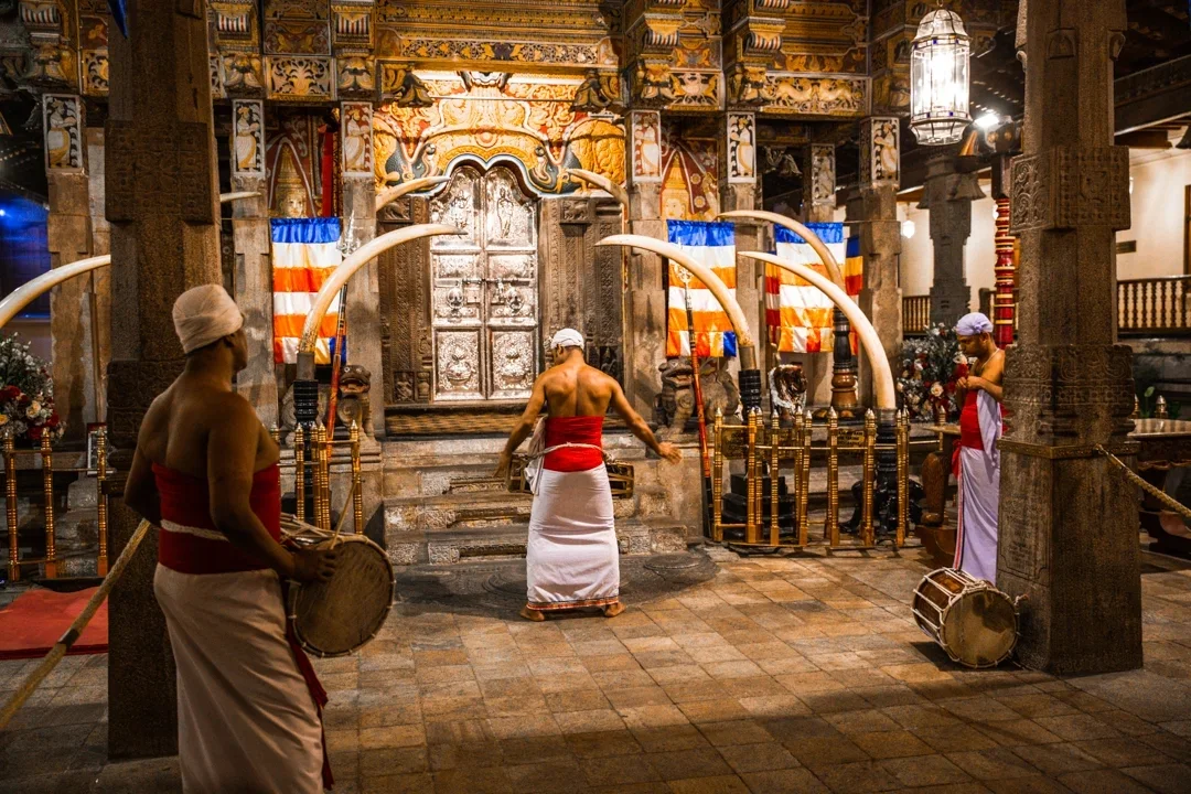 Kandy Sacred Temple & Cultural Triangle